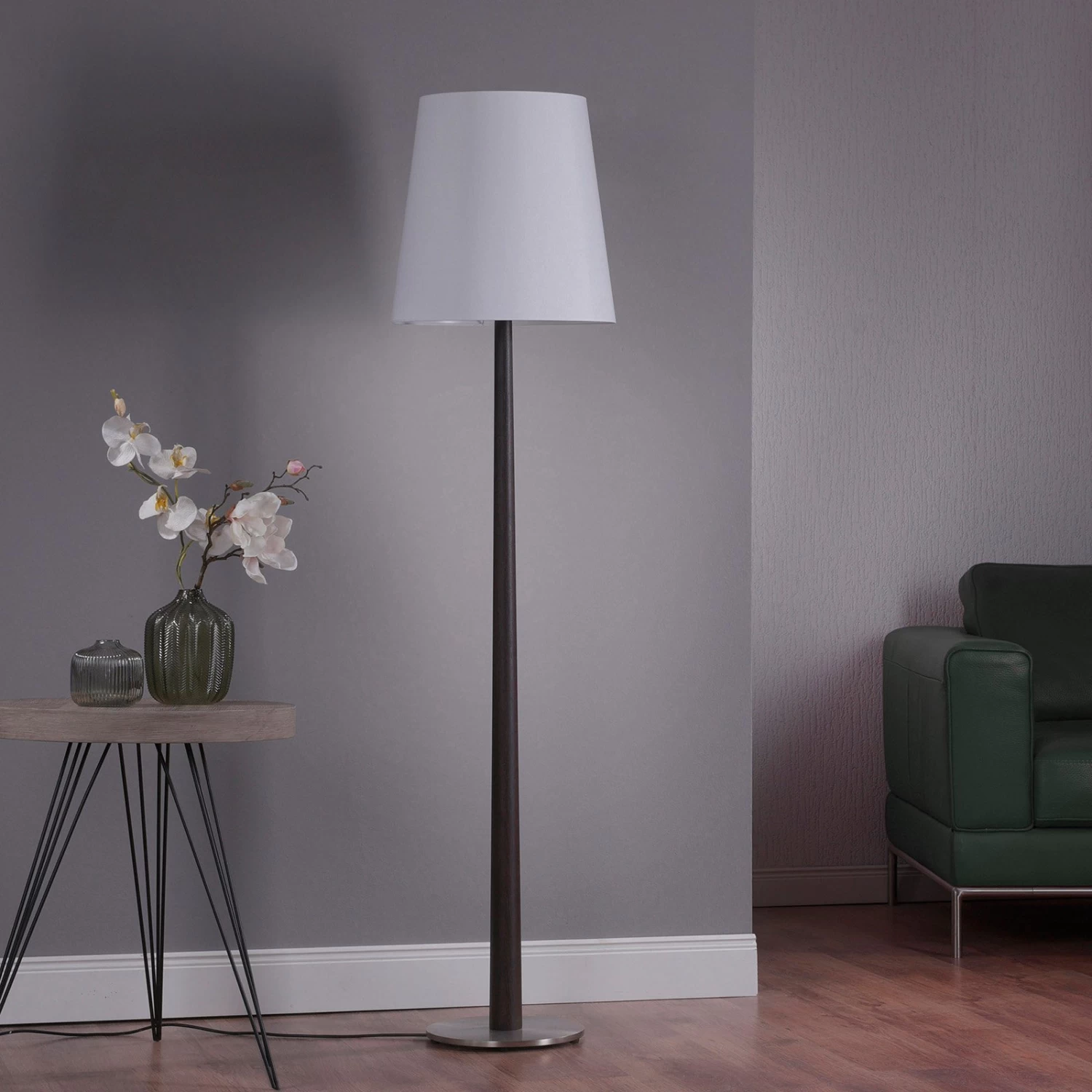 Lucande Elif Stehlampe Weiß, Konisch Eiche Dunkel – Bild 2