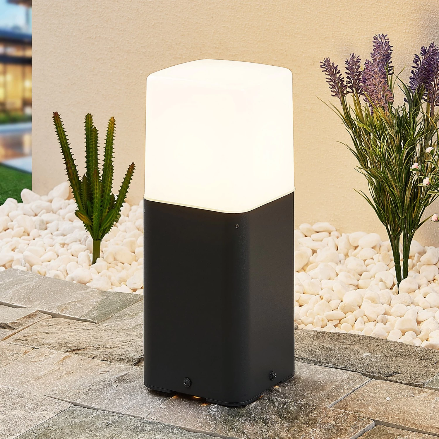 Lucande Obuna Sockelleuchte, Höhe 30 Cm