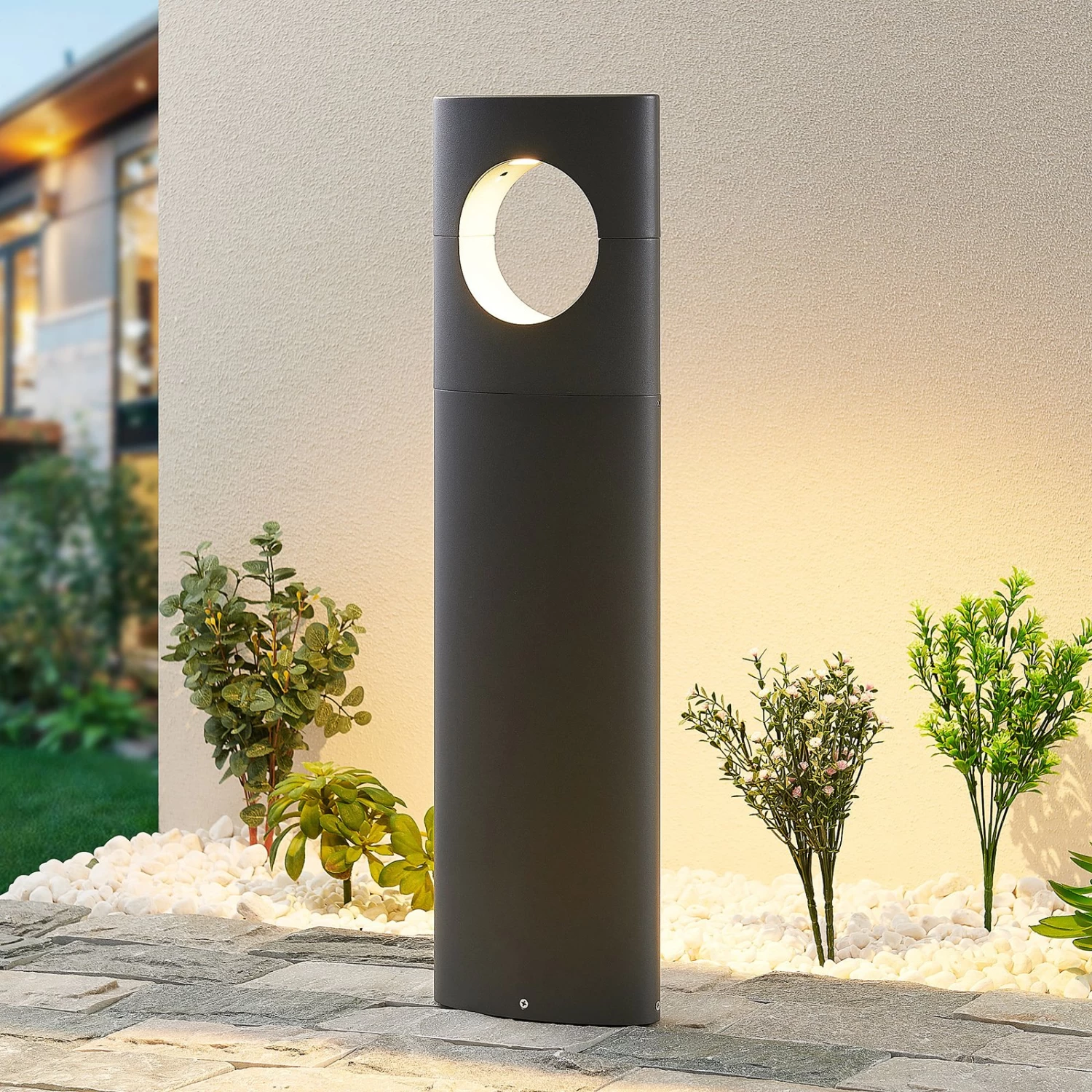 Lucande Forama LED-Wegeleuchte, Dunkelgrau