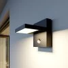 Lucande LED-Außenwandlampe Silvan, Dunkelgrau, Mit Sensor