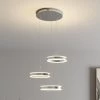 Lucande LED-Pendellampe Lyani, 3 Ringe, Höhe Verschieden