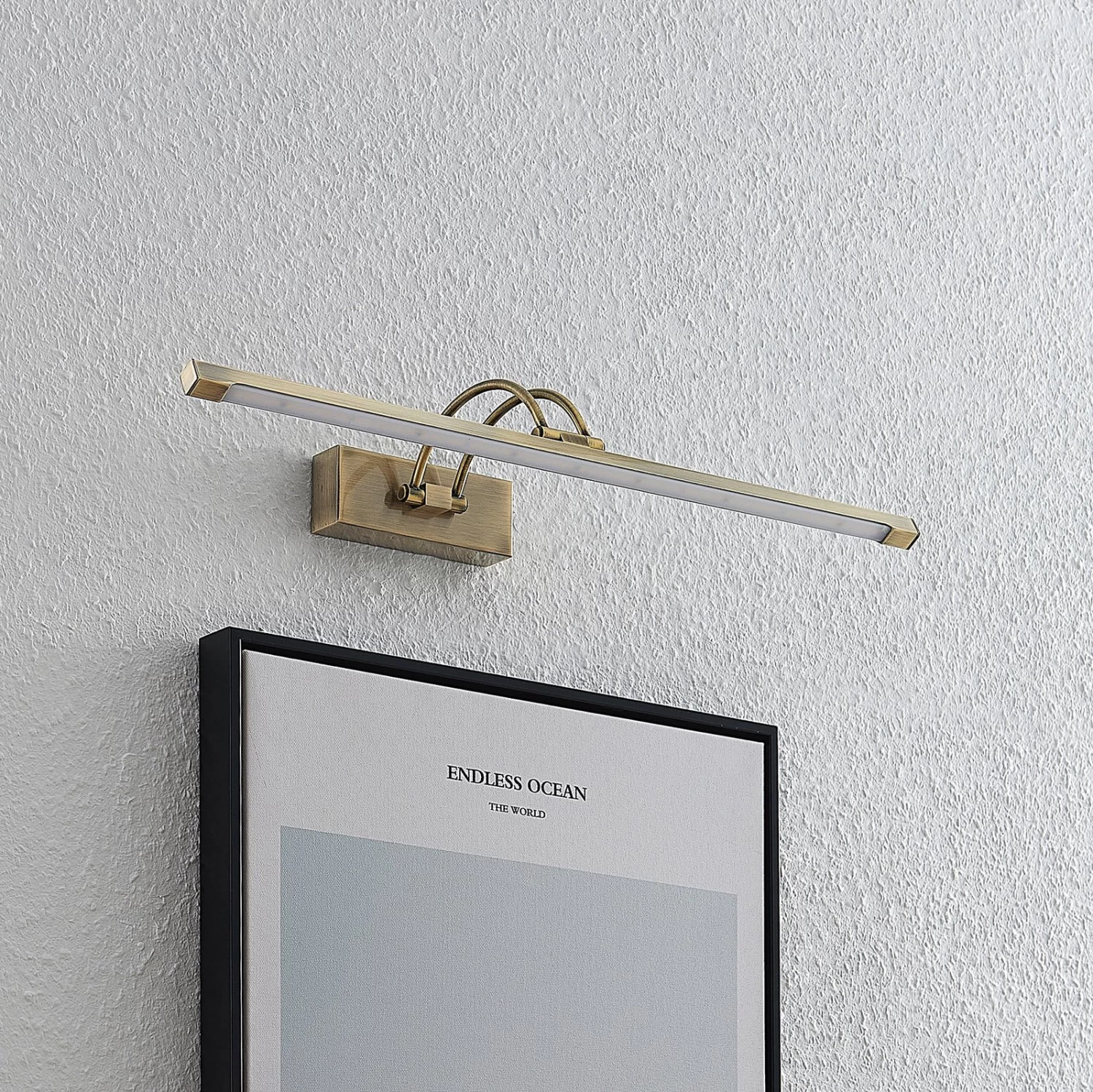 Lucande Felena LED-Bilderleuchte, Messing Antik – Bild 2