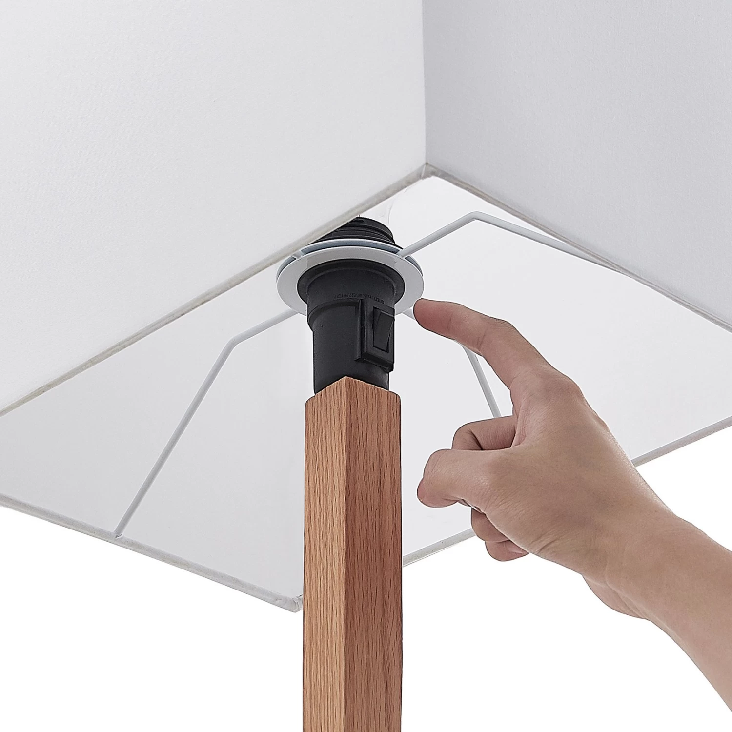 Lucande Heily Tischleuchte, Holz, Eckig, Weiß – Bild 7