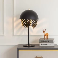 Lucande Aparas Tischlampe Blattoptik, Schwarz-gold